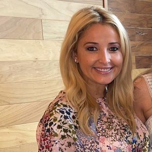 Meet your Posher, Christina